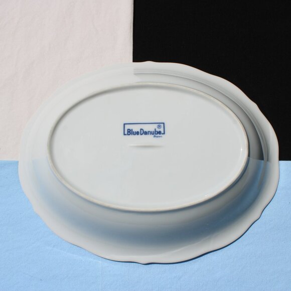 Blue Danube Vegetable Bowl - Picture 4 of 5